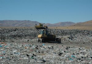 Günde 300 ton çöp bertaraf ediliyor